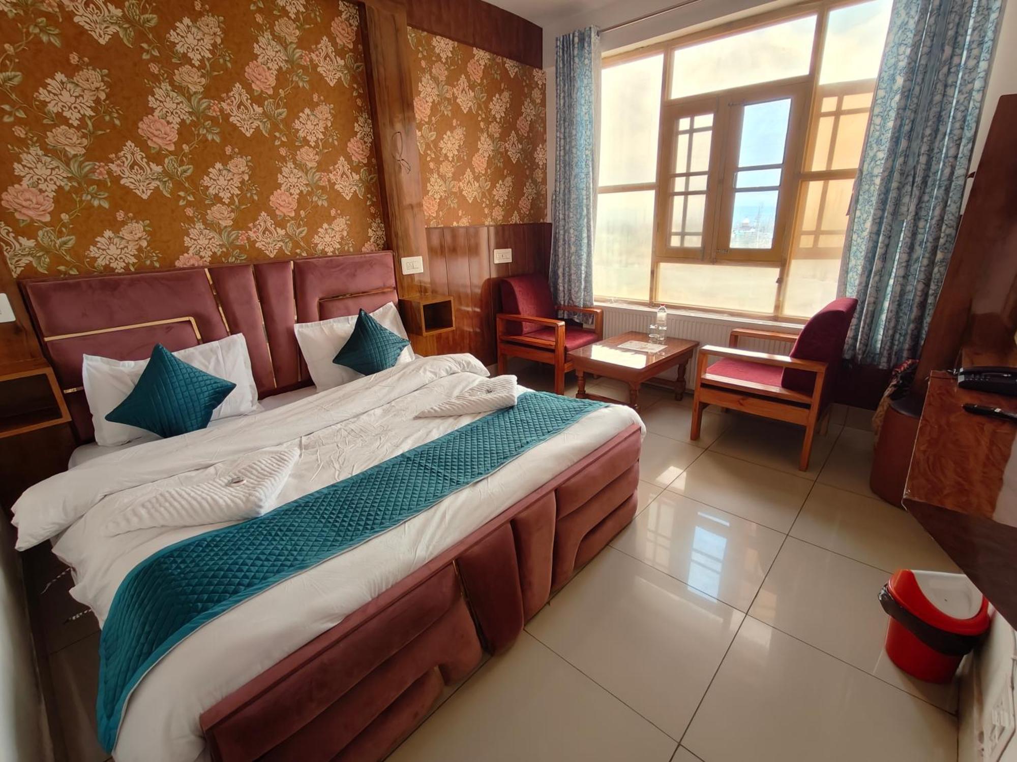 Gulmarg Gs Residency Hotel Экстерьер фото